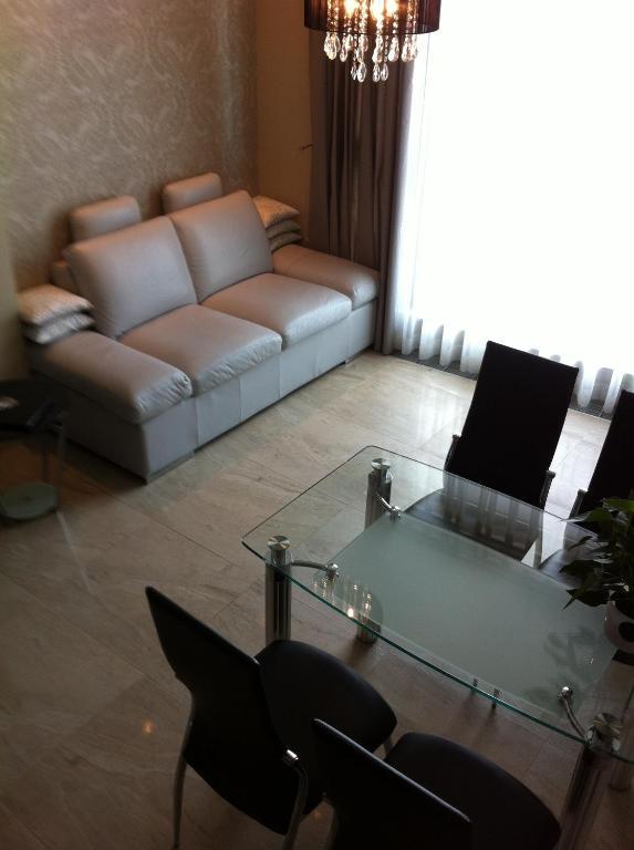 Triston Park Apartment