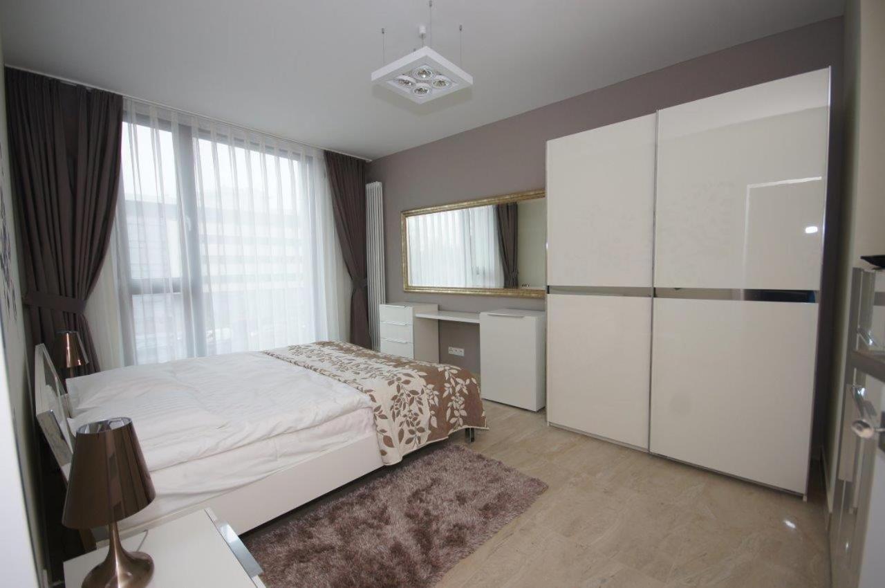Triston Park Apartment *